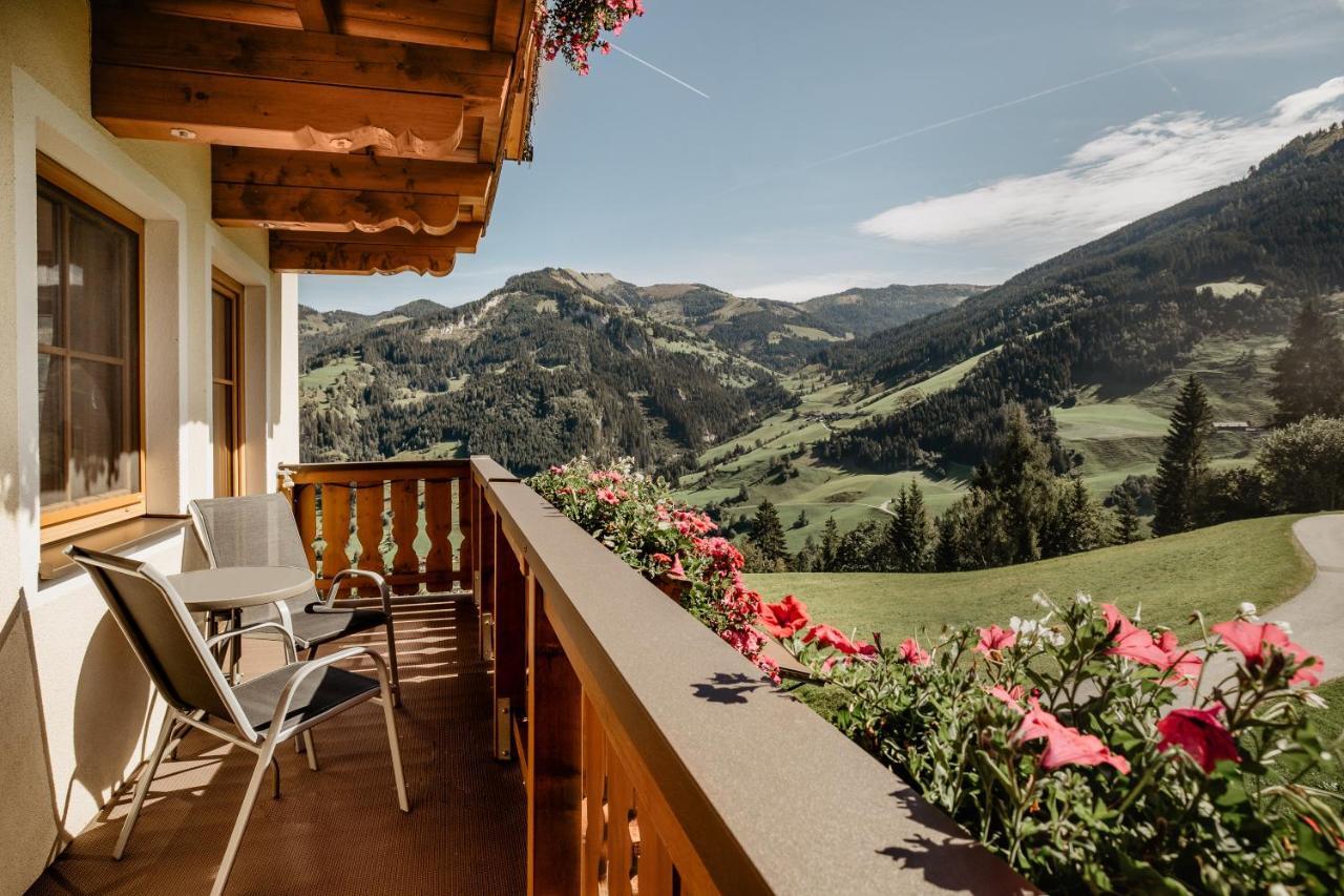 Berghotel Alpenklang Гроссарль Экстерьер фото